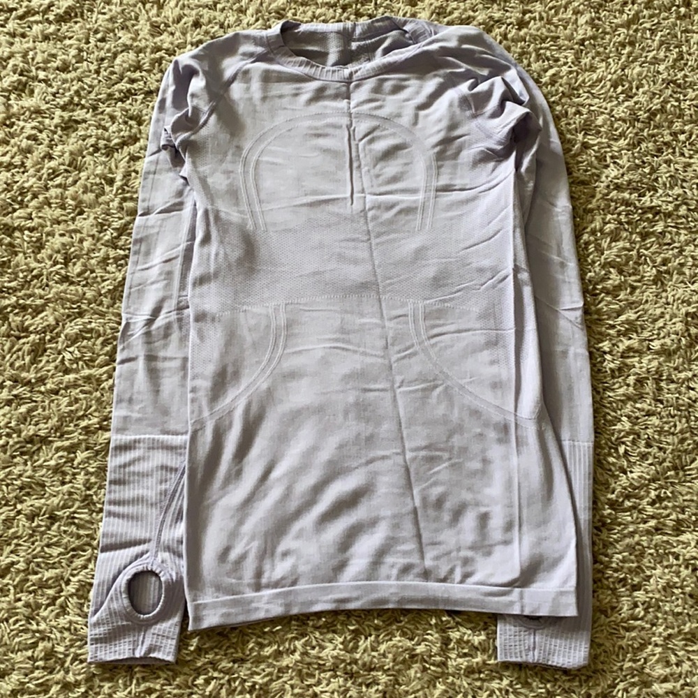 Lululemon Women’s Long Sleeve Top, Size 4